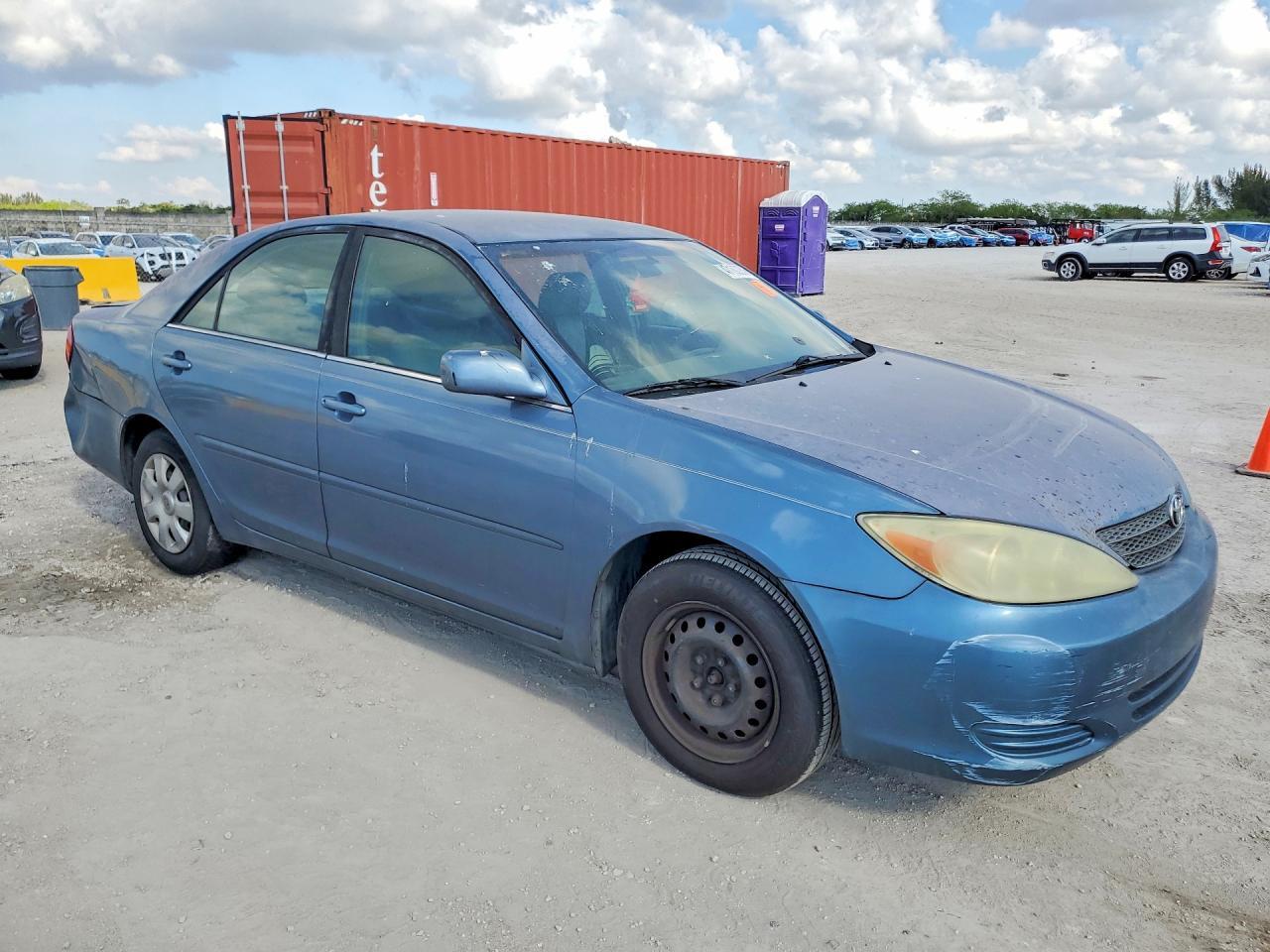 2004 Toyota Camry Le - Image 4