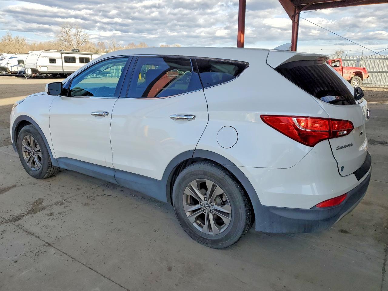 2014 Hyundai Santa Fe Sport 2.4L - Image 2