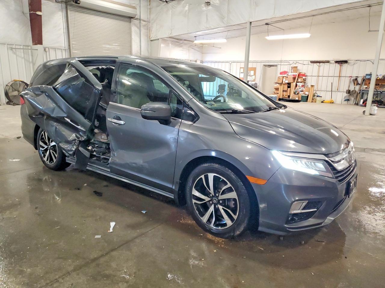 2018 Honda Odyssey Elite - Image 4