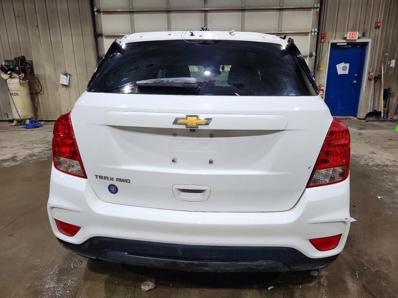 2022 Chevrolet Trax Ls - Image 6