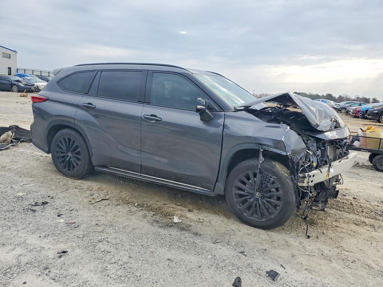 2023 Toyota Highlander L - Фото 4