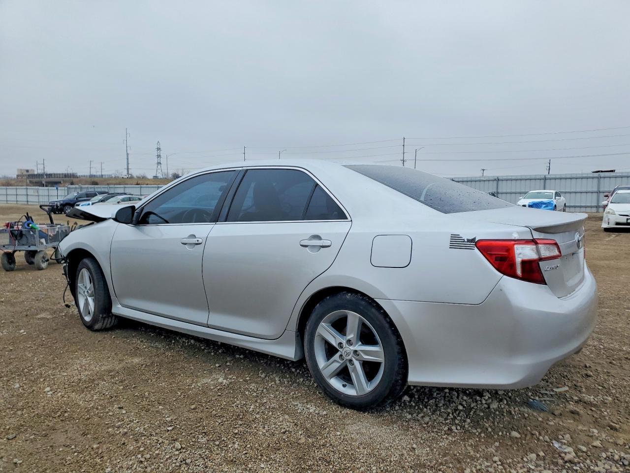 2012 Toyota Camry Se - Image 2