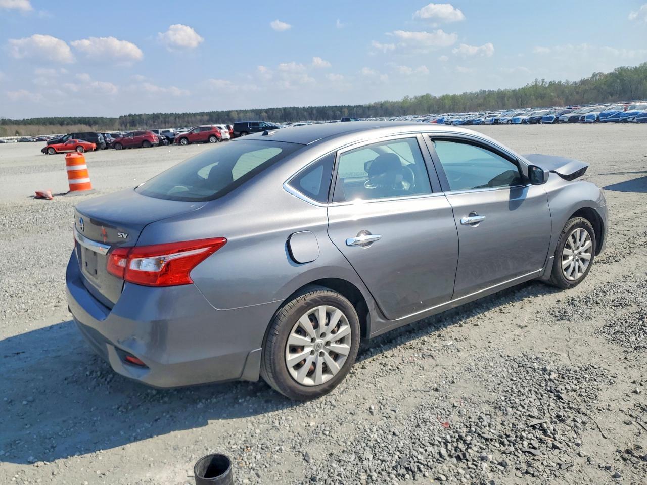 2017 Nissan Sentra - Фото 3