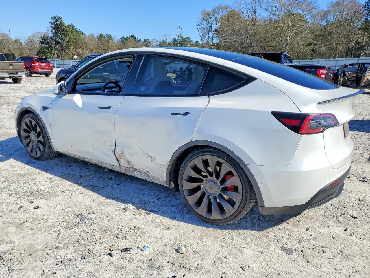 2020 Tesla Model Y - Image 2