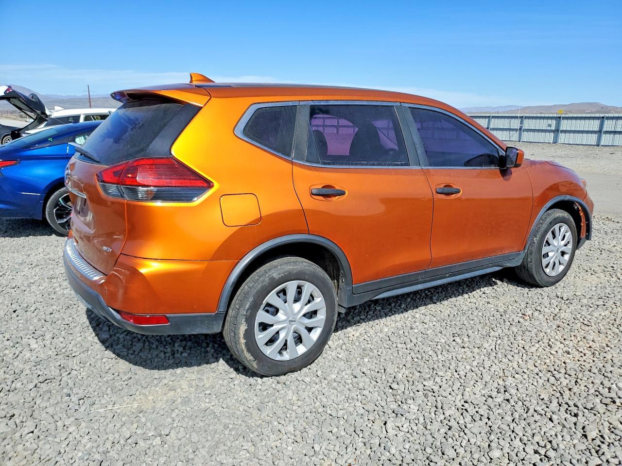 2017 Nissan Rogue S - Фото 3