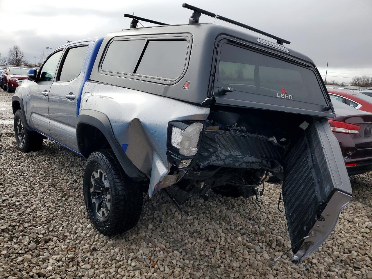 2019 Toyota Tacoma Trd Off-Road - Image 2