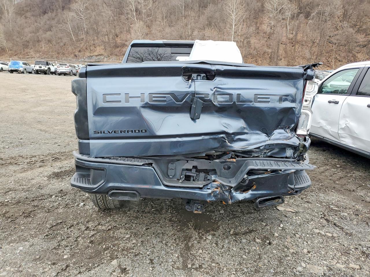 2021 Chevrolet Silverado K1500 Rst - Image 6