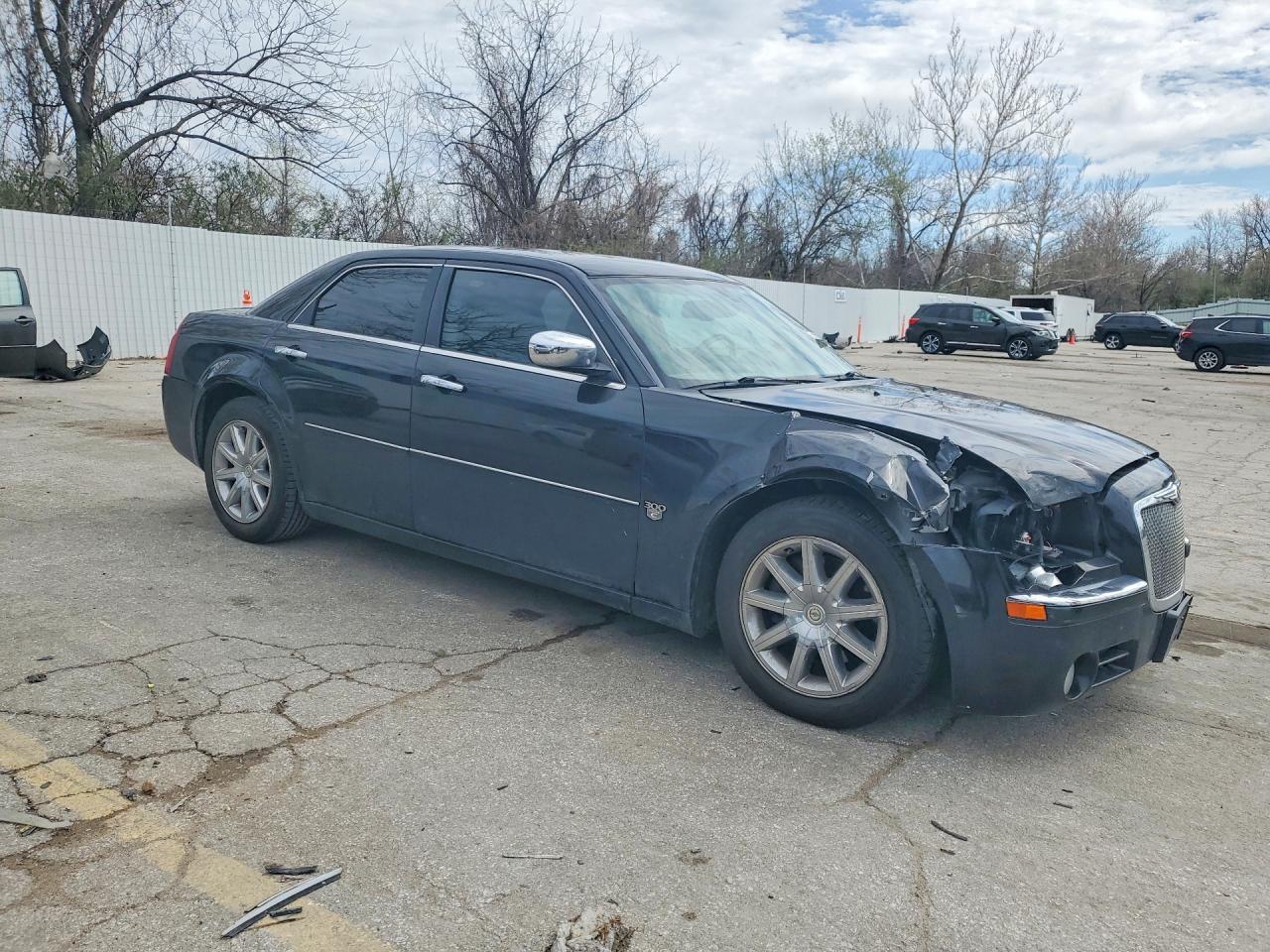 2007 Chrysler 300C - Фото 4