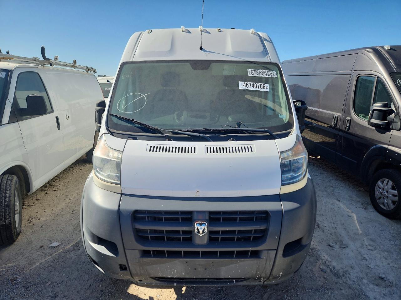 2017 Ram Promaster 3500 Delivery Van - Фото 5