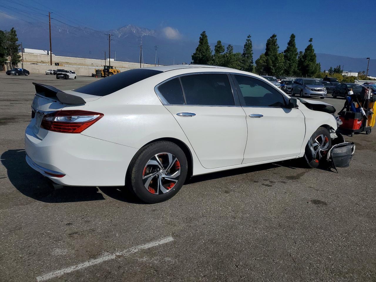 2016 Honda Accord Lx - Фото 3