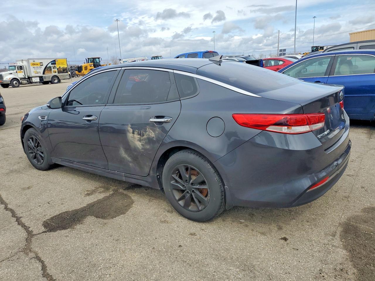 2017 Kia Optima Lx - Фото 2