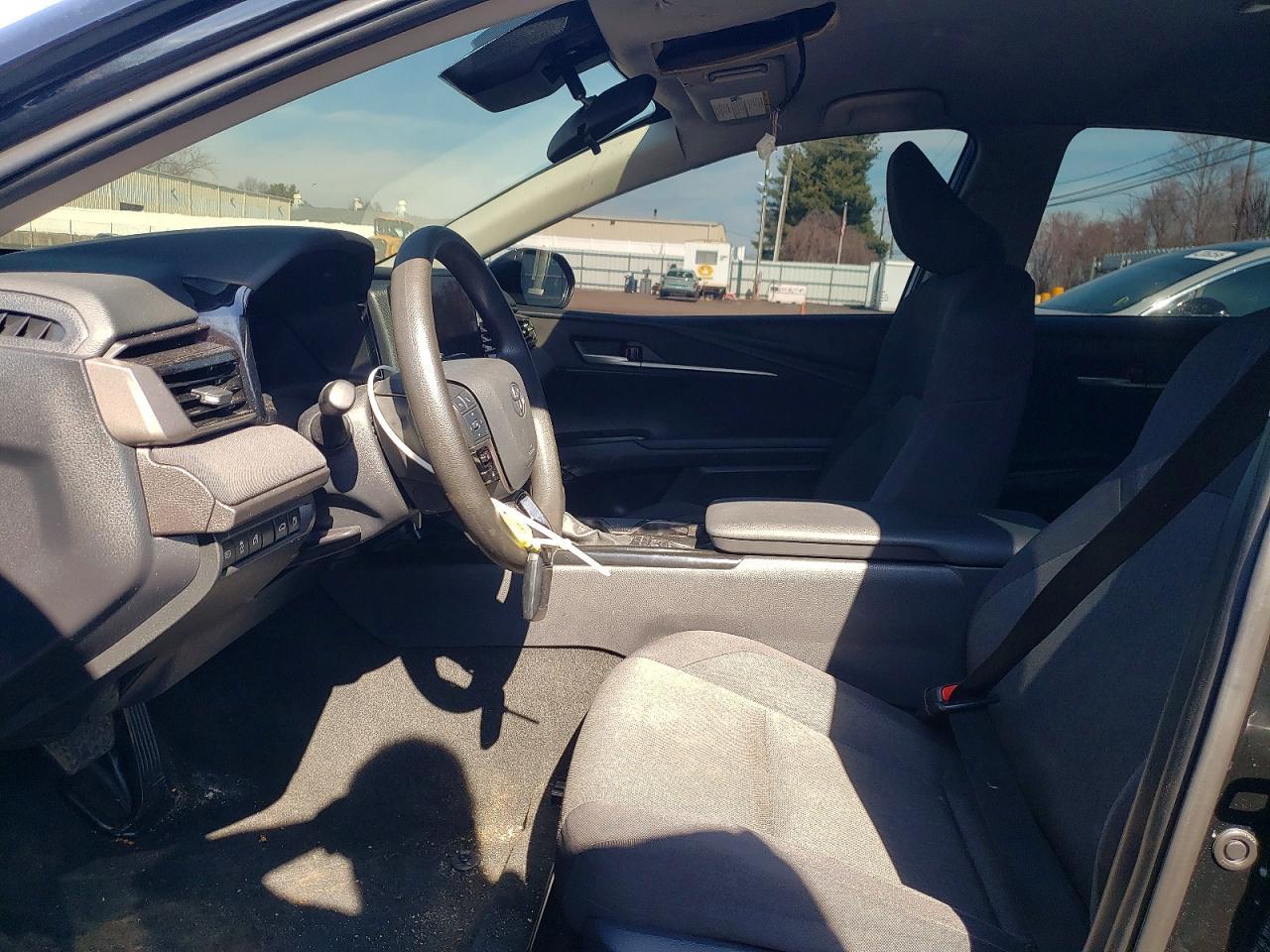 2025 Toyota Camry Le - Фото 7