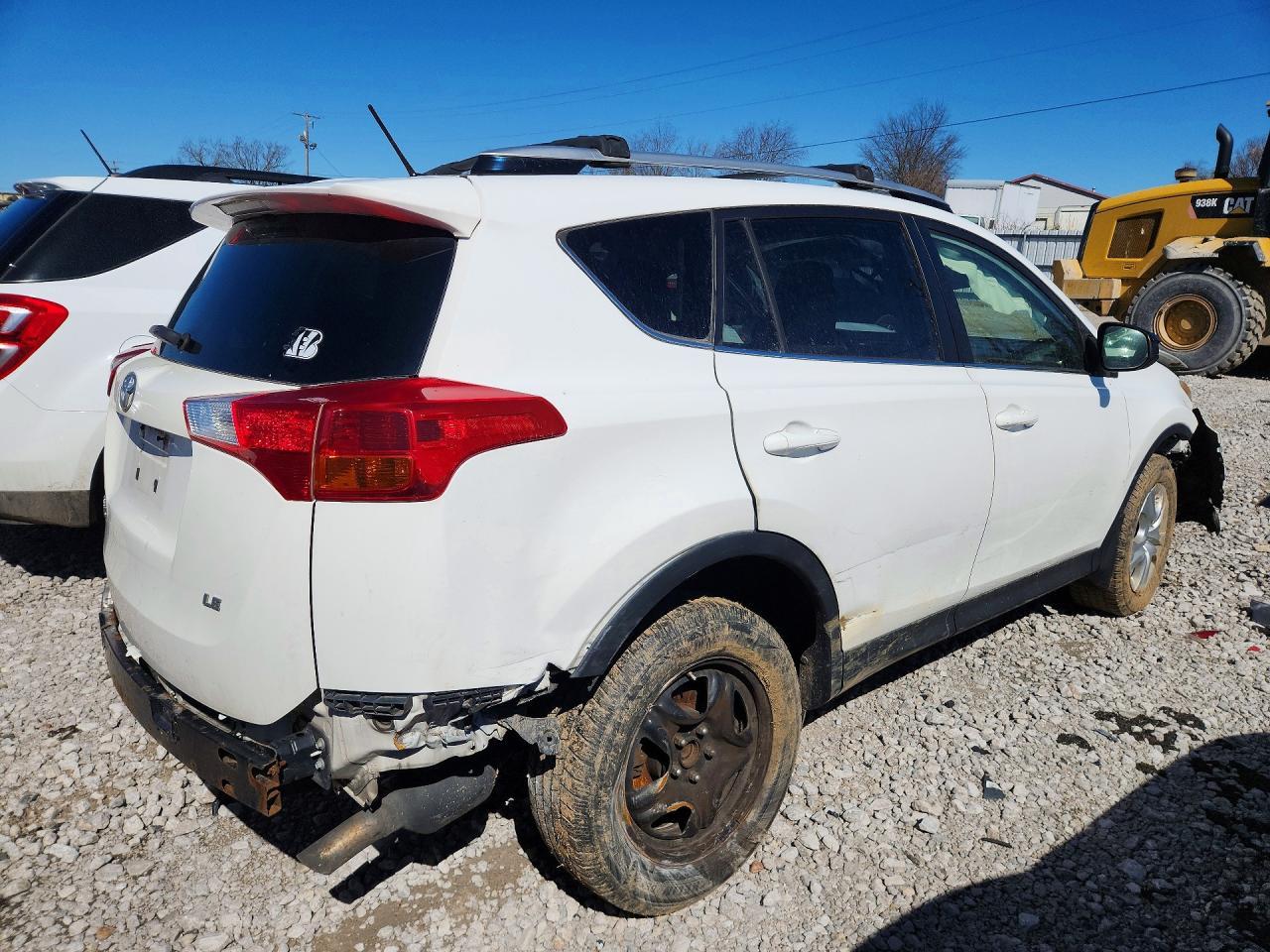 2013 Toyota Rav4 Le - Image 3