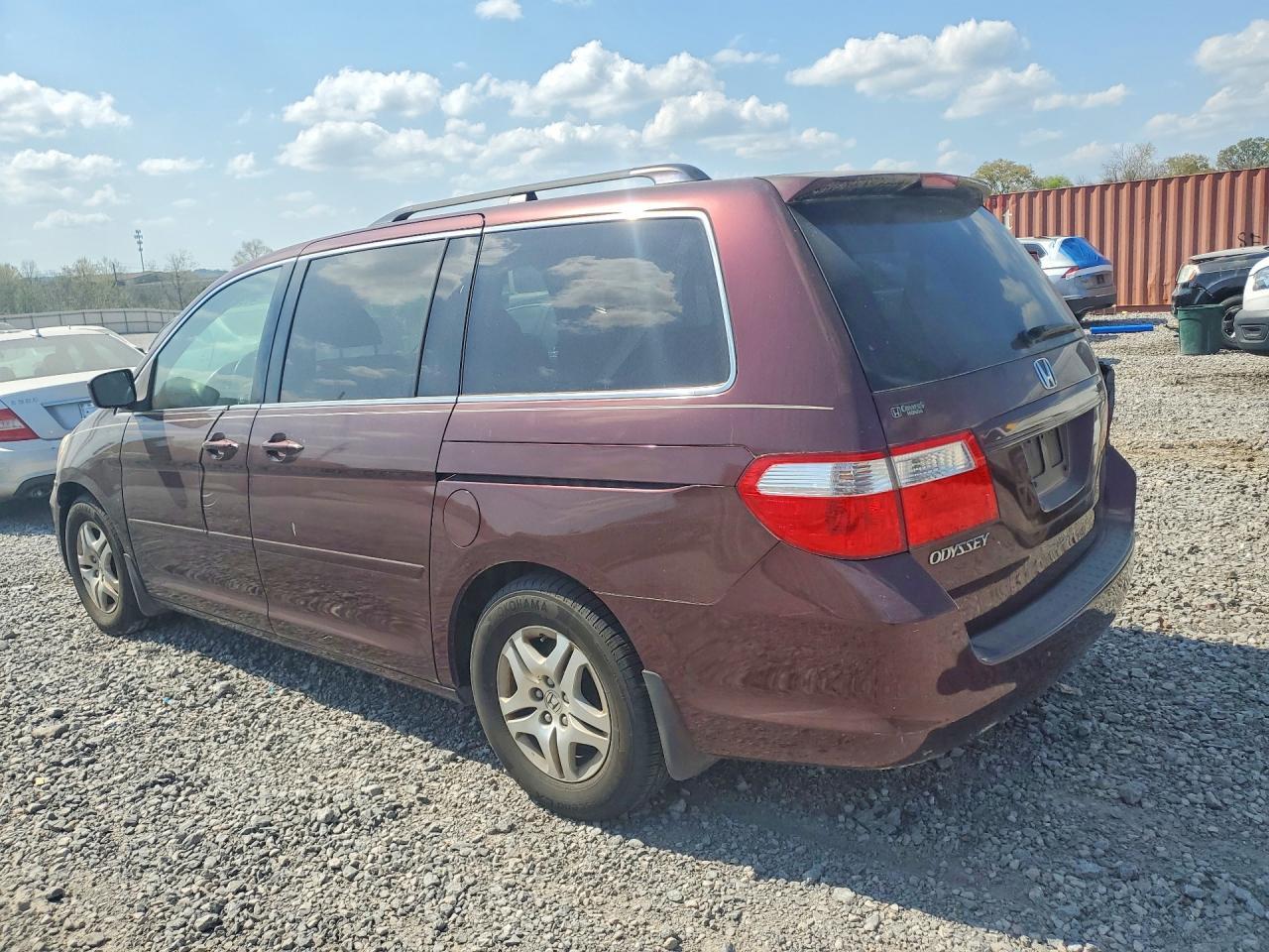 2007 Honda Odyssey - Image 2