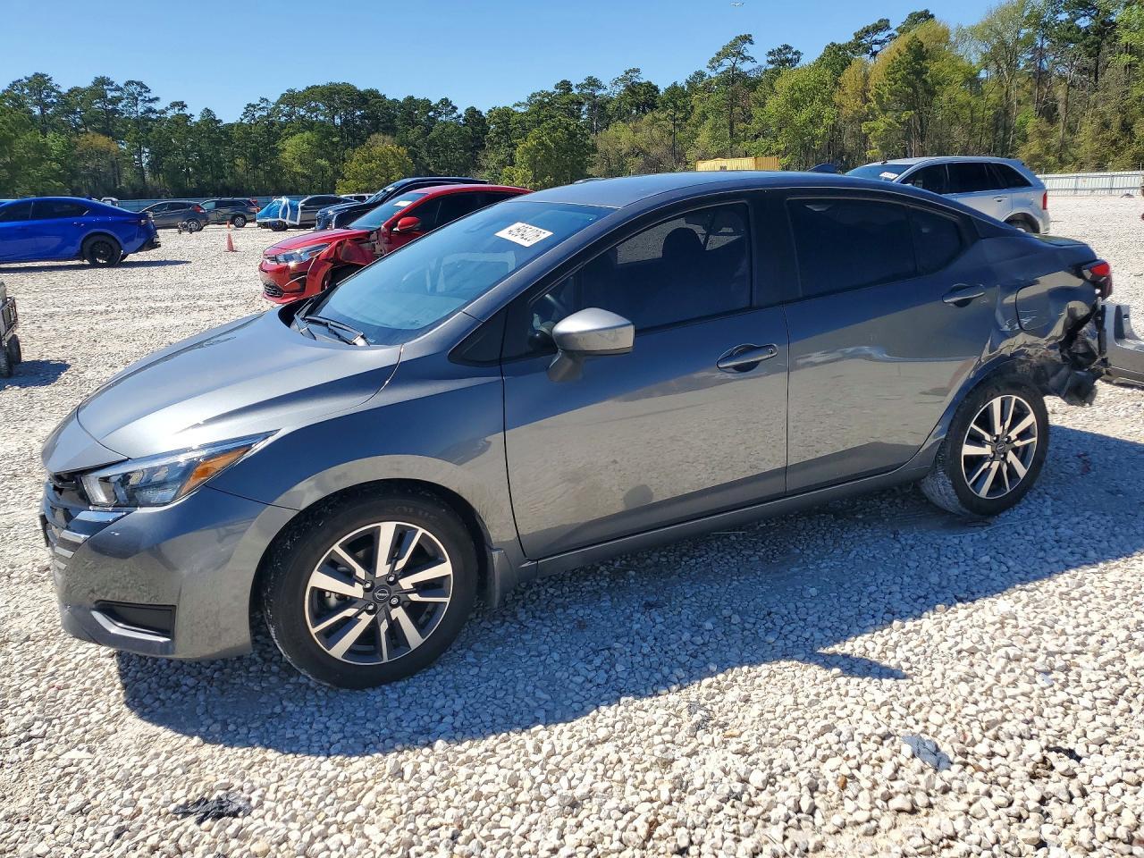 2025 Nissan Versa Sv