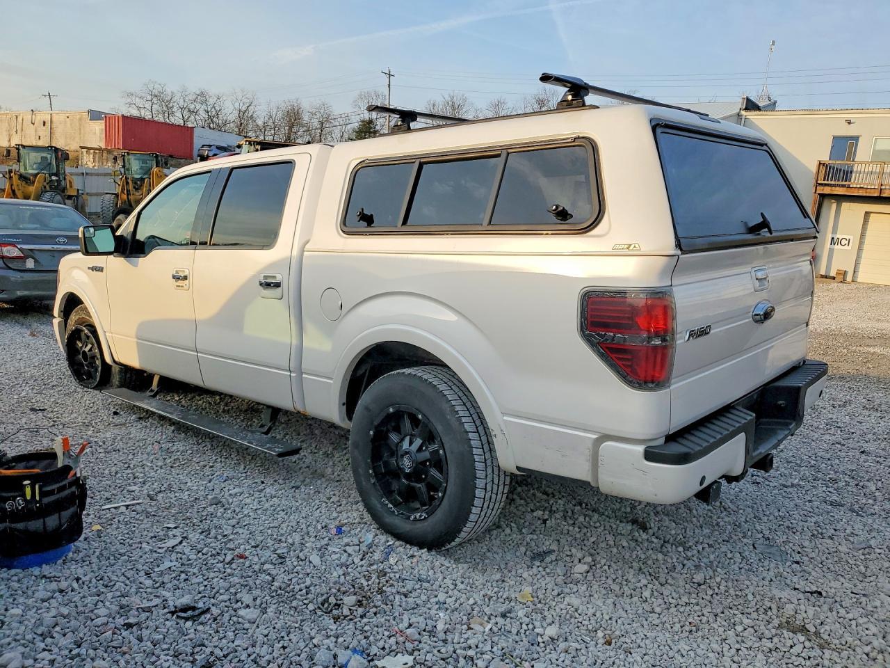 2011 Ford F150 Supercrew - Фото 2
