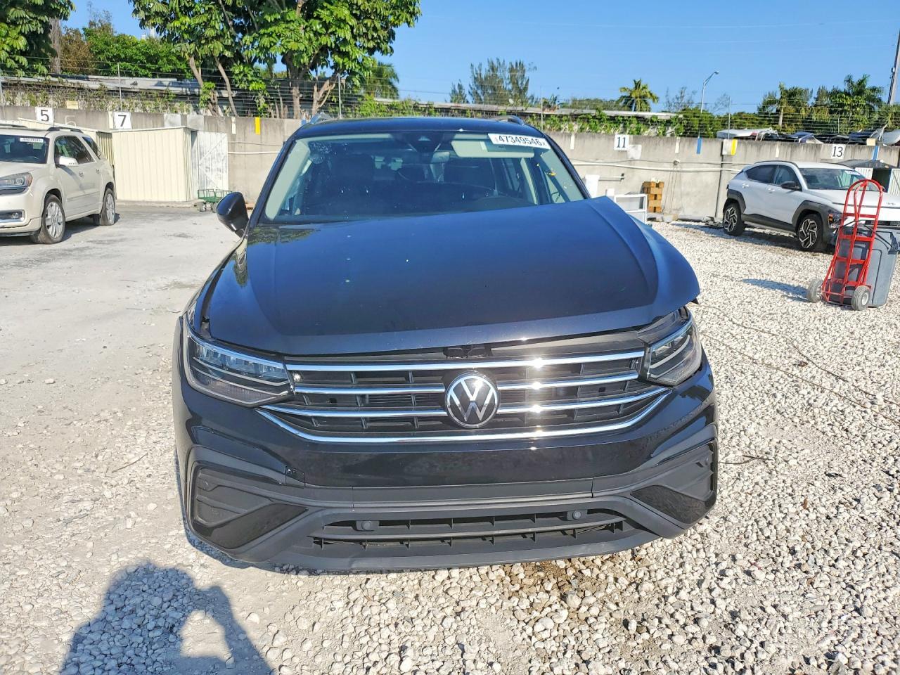 2023 Volkswagen Tiguan Se - Фото 5