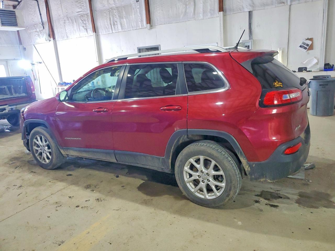 2015 Jeep Cherokee Latitude - Image 2