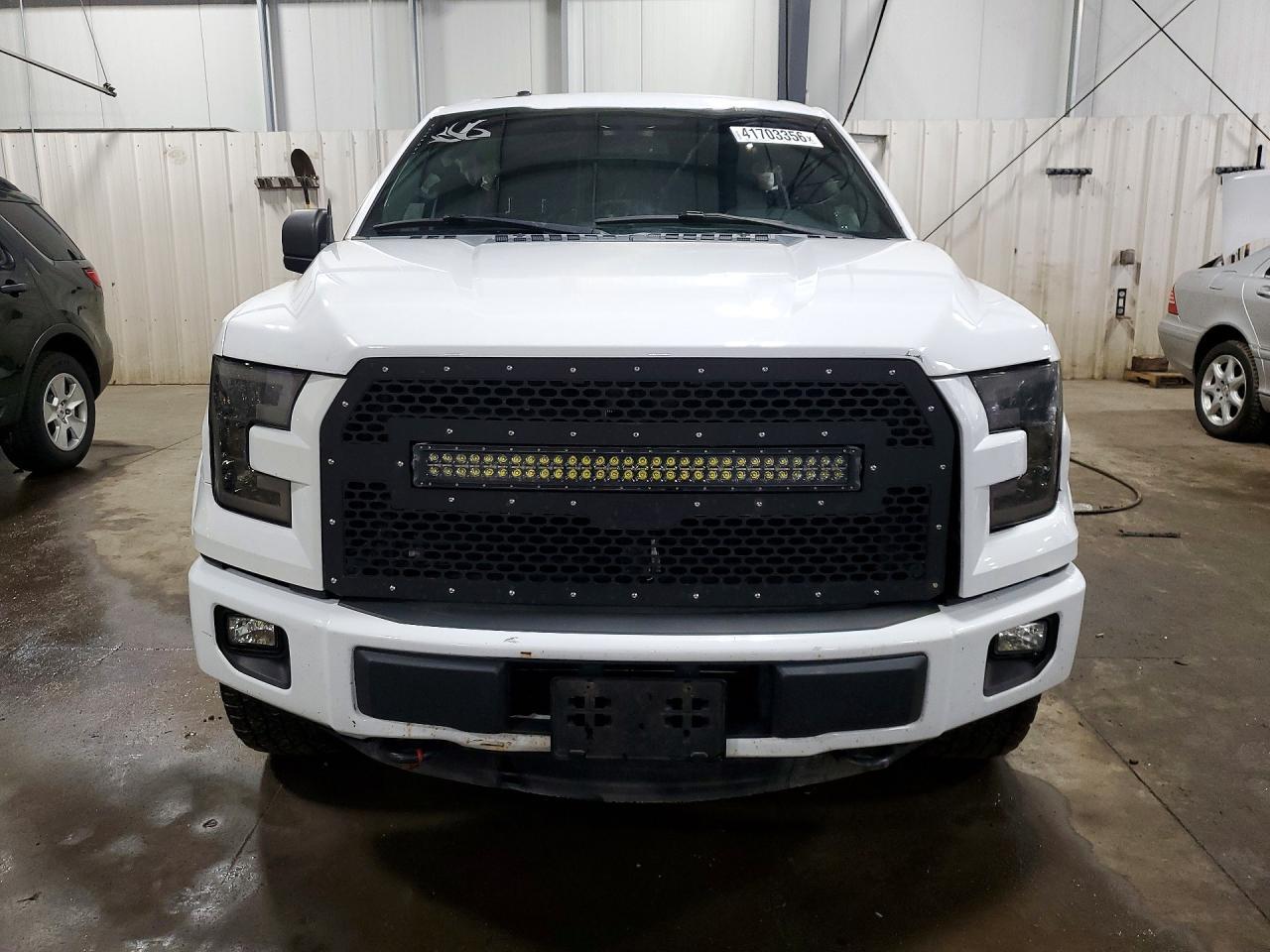 2015 Ford F150 Supercrew - Фото 5