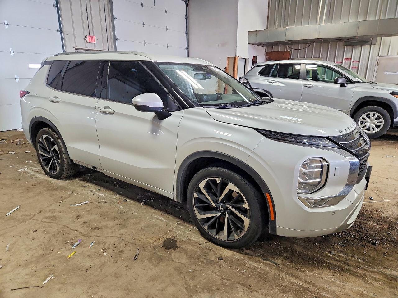 2022 Mitsubishi Outlander Sel - Фото 4