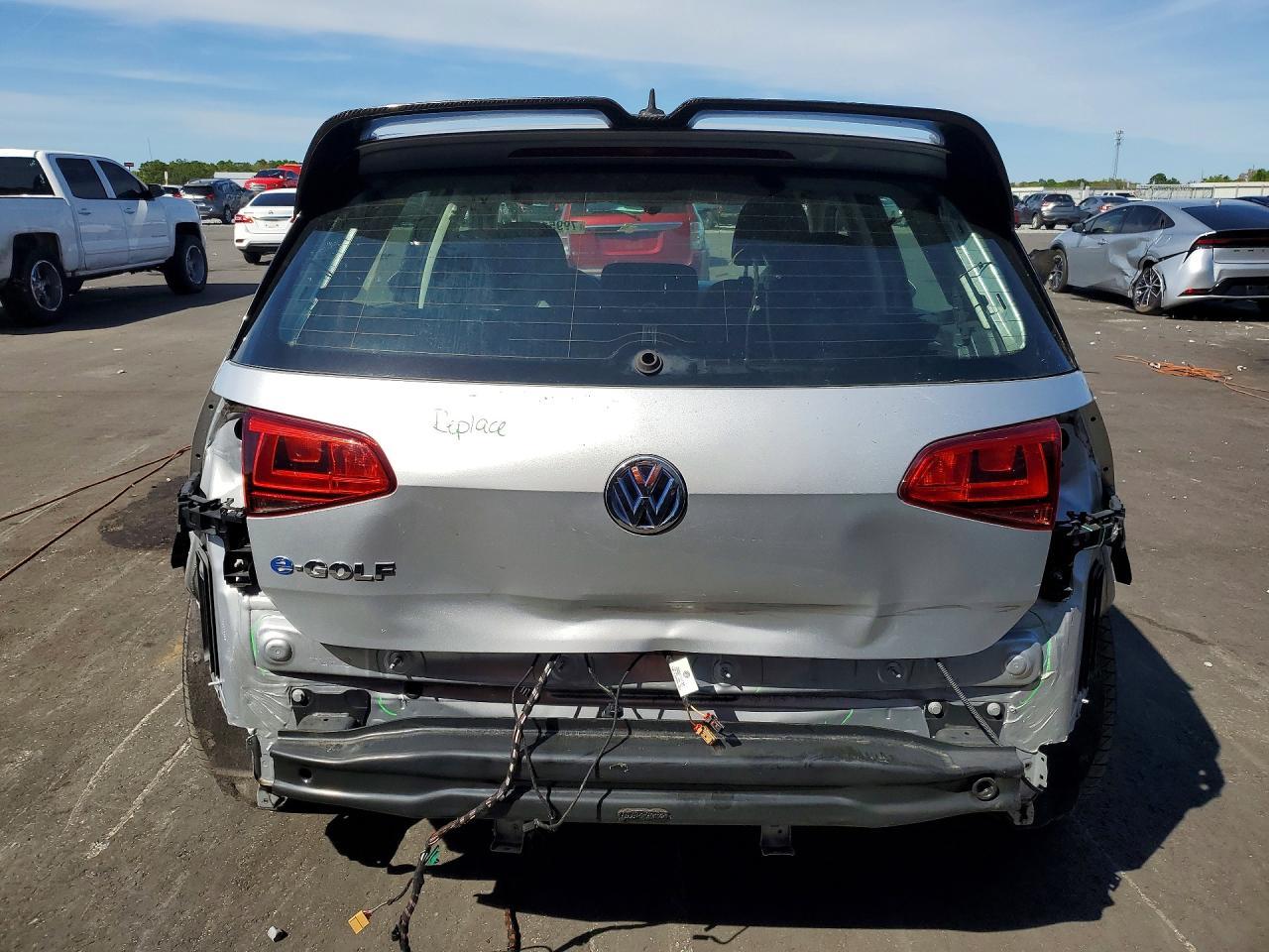 2016 Volkswagen E-Golf Se - Фото 6