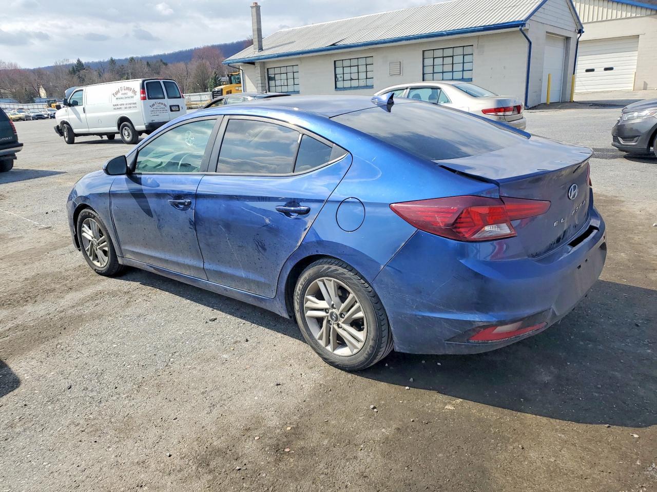 2020 Hyundai Elantra Sel - Фото 2