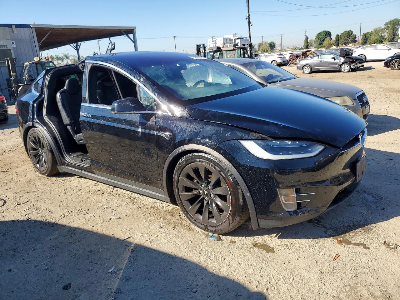 2018 Tesla Model X - Image 4