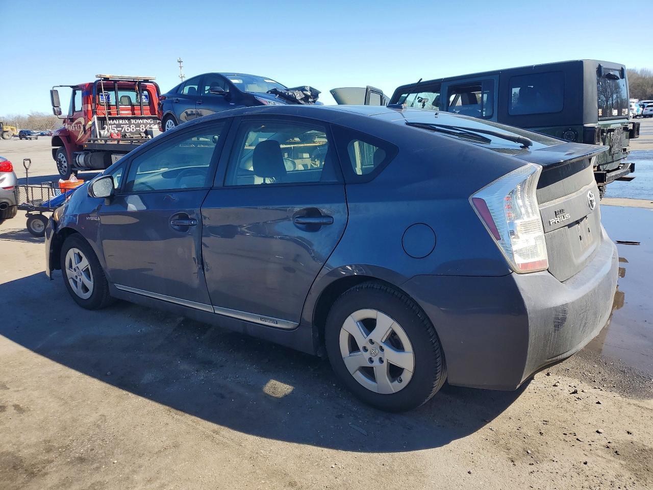 2011 Toyota Prius Two - Image 2