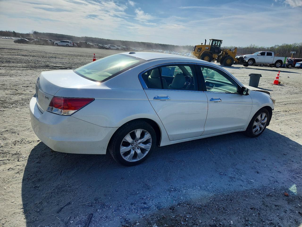 2010 Honda Accord - Image 3