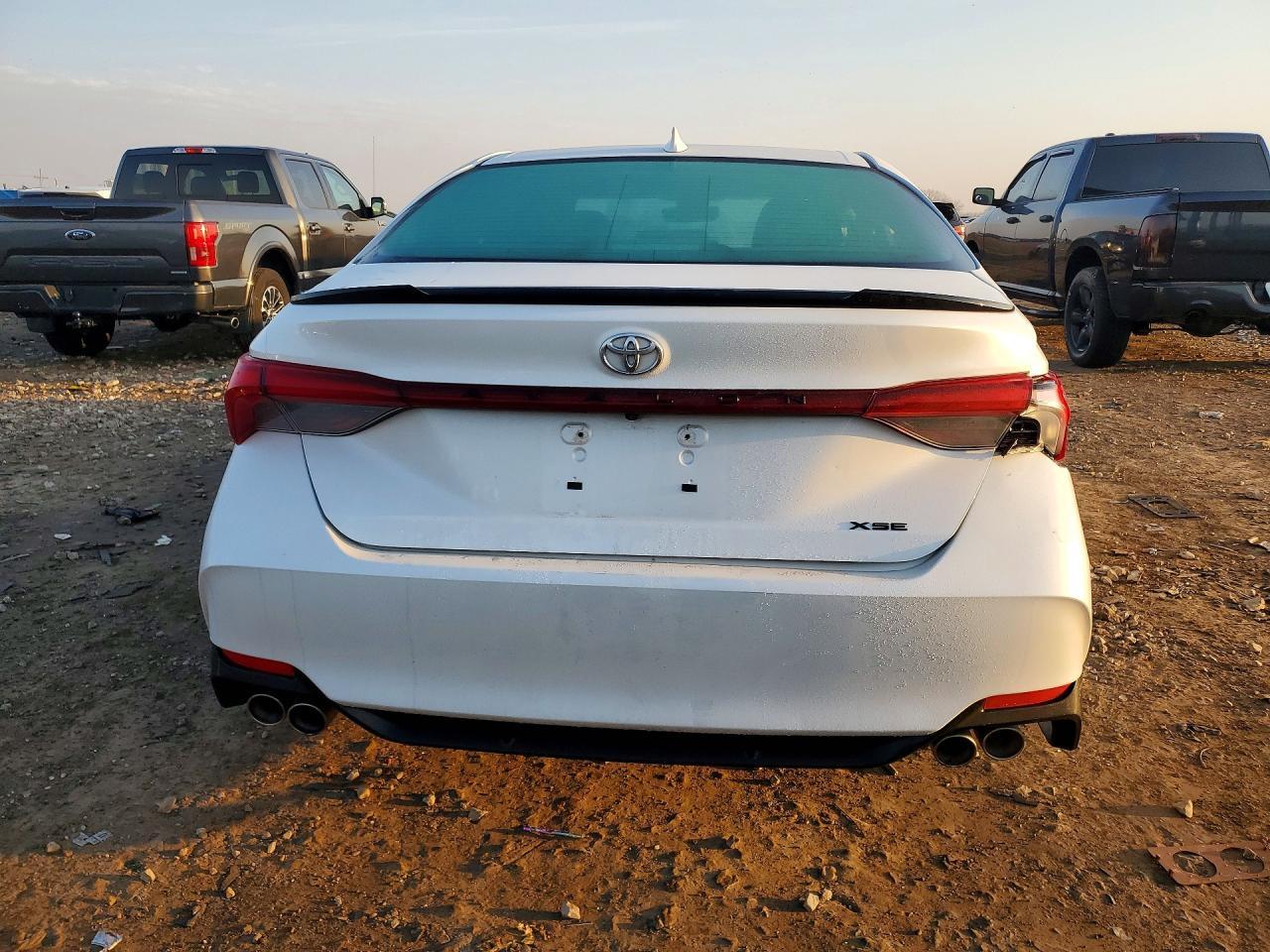 2020 Toyota Avalon Xse - Фото 6