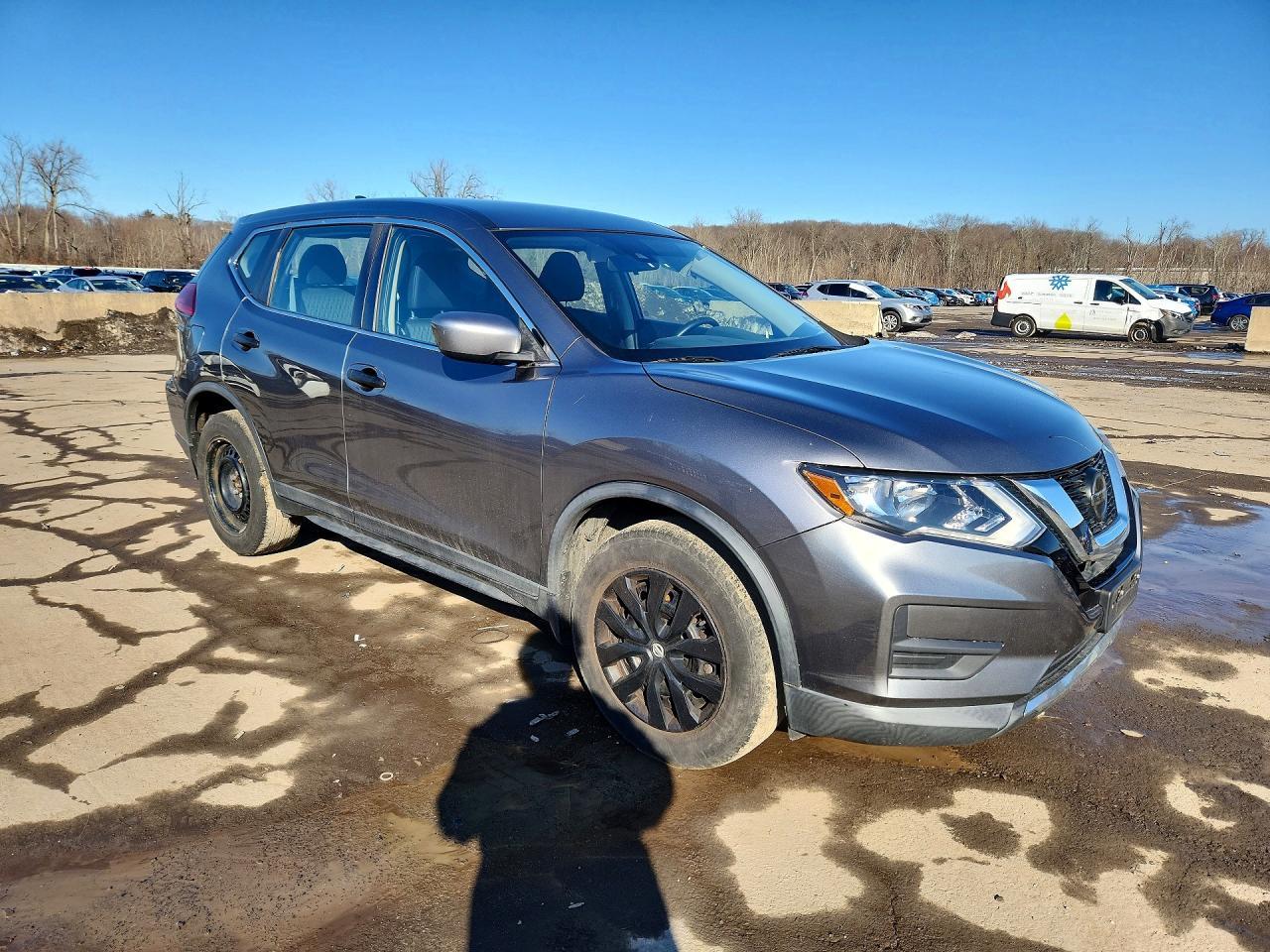 2019 Nissan Rogue S - Фото 4