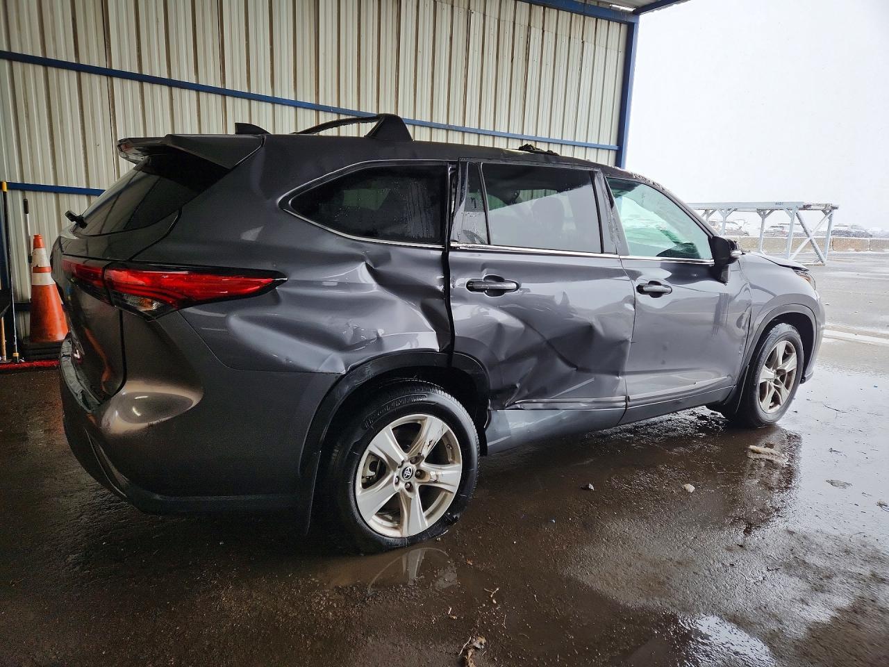 2022 Toyota Highlander Le - Фото 3