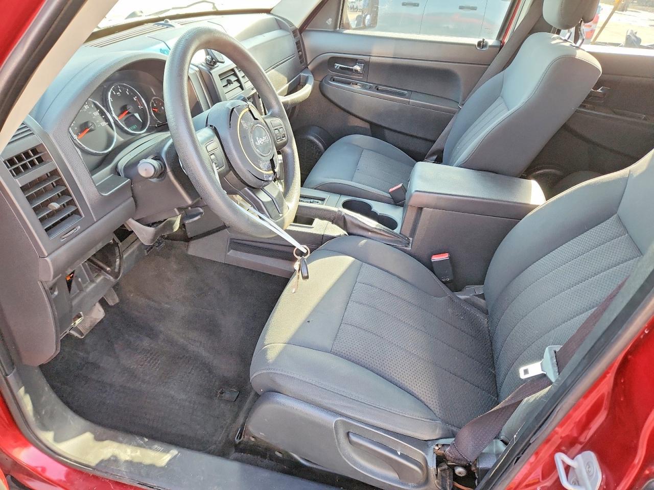 2012 Jeep Liberty Sport - Фото 7
