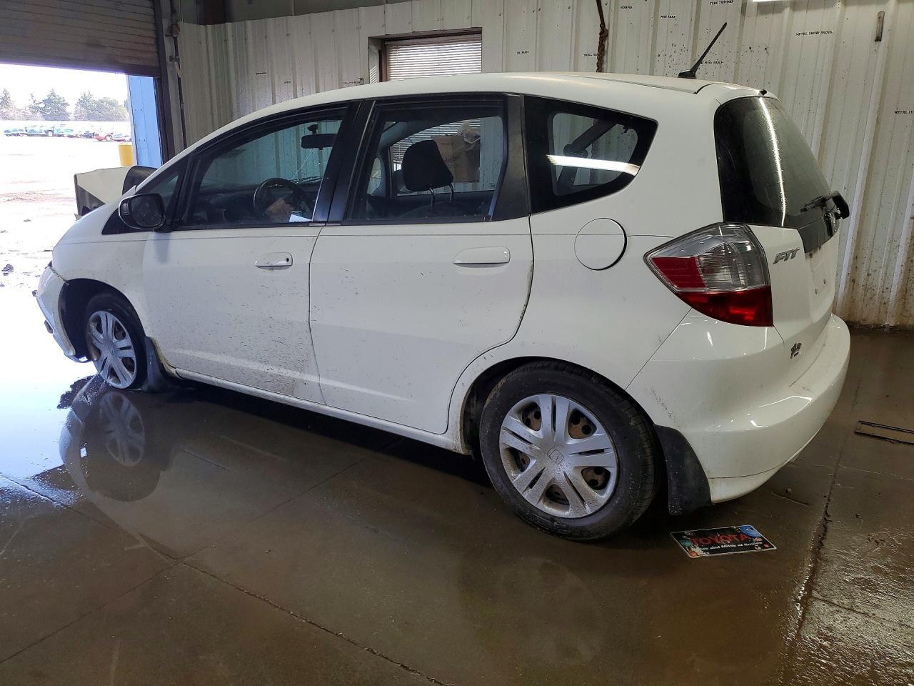 2011 Honda Fit - Фото 2