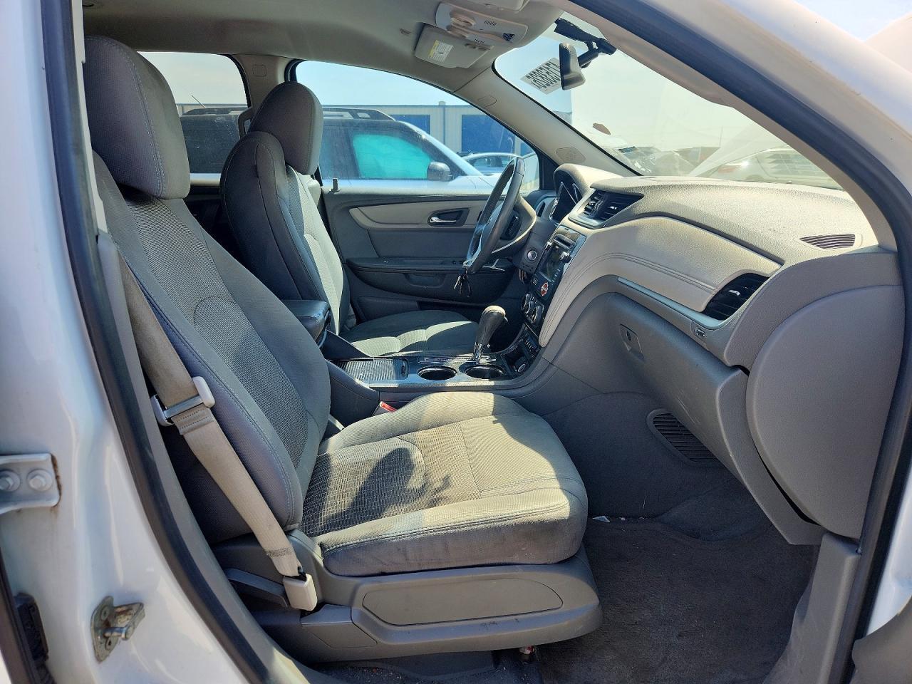 2016 Chevrolet Traverse Lt - Image 7