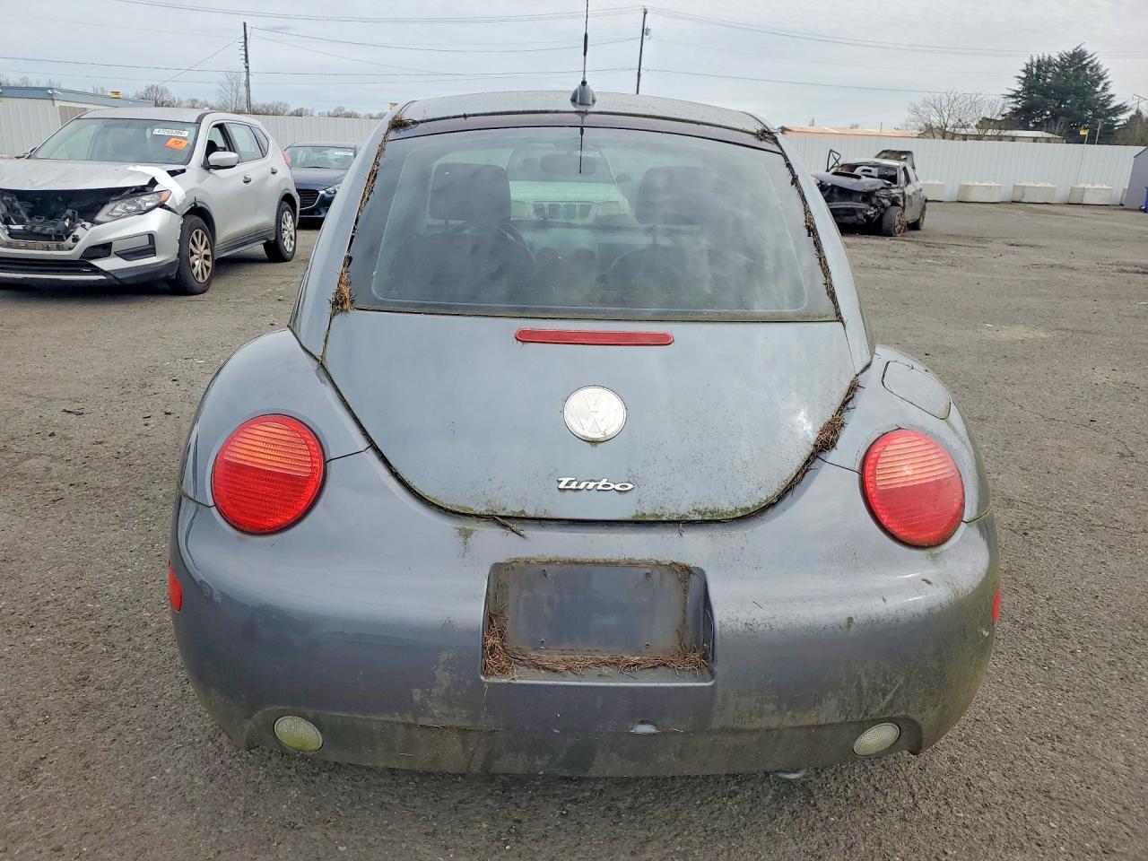 2016 Volkswagen Beetle - Image 6