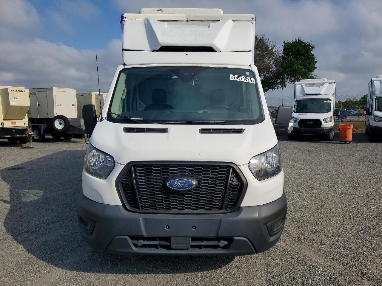 2020 Ford Transit Delivery Truck - Фото 5