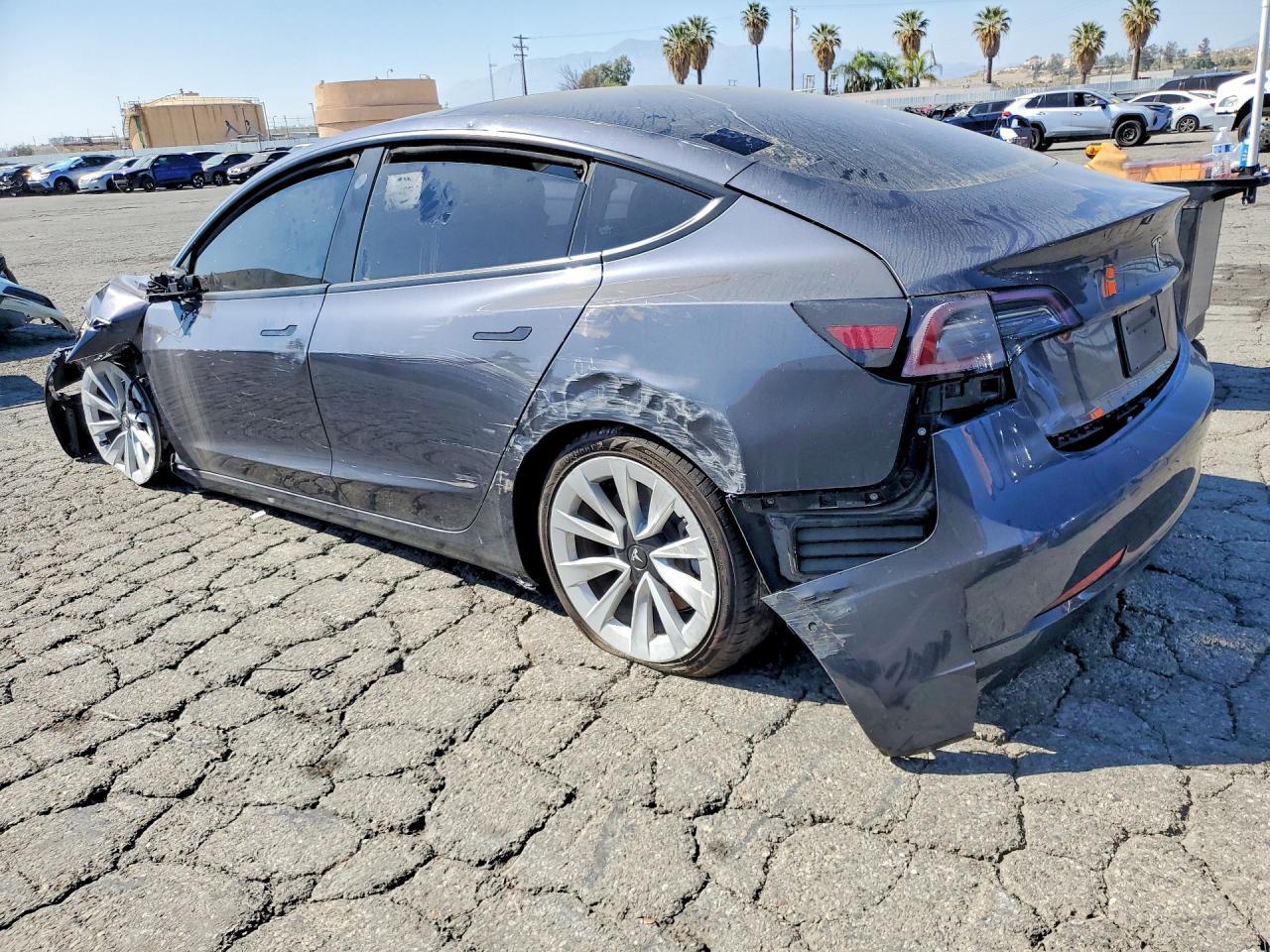 2022 Tesla Model 3 - Image 2