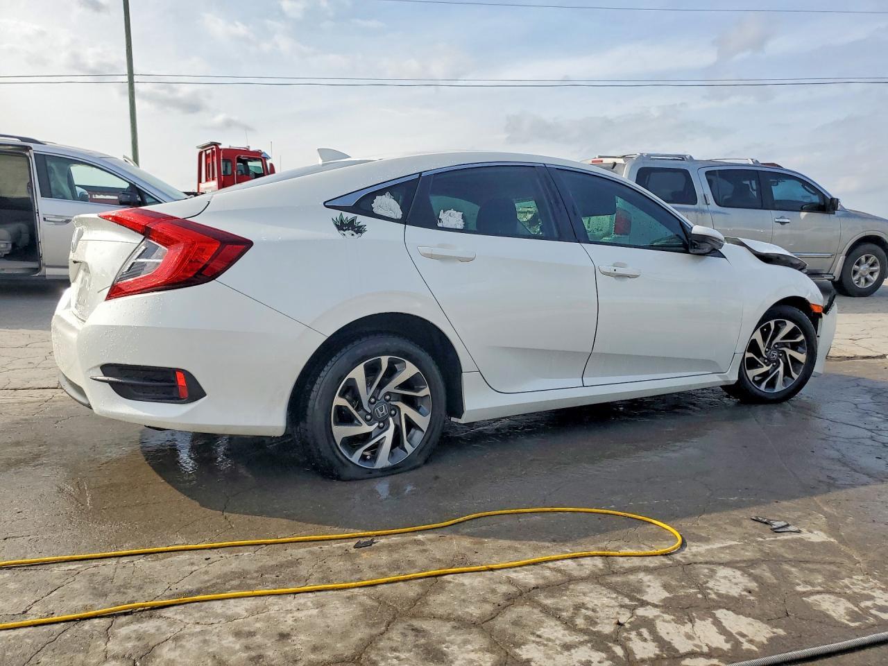 2018 Honda Civic Ex - Фото 3