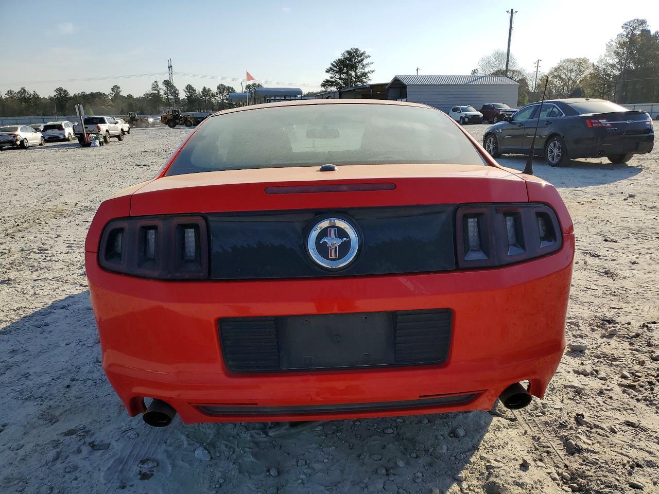 2013 Ford Mustang - Фото 6