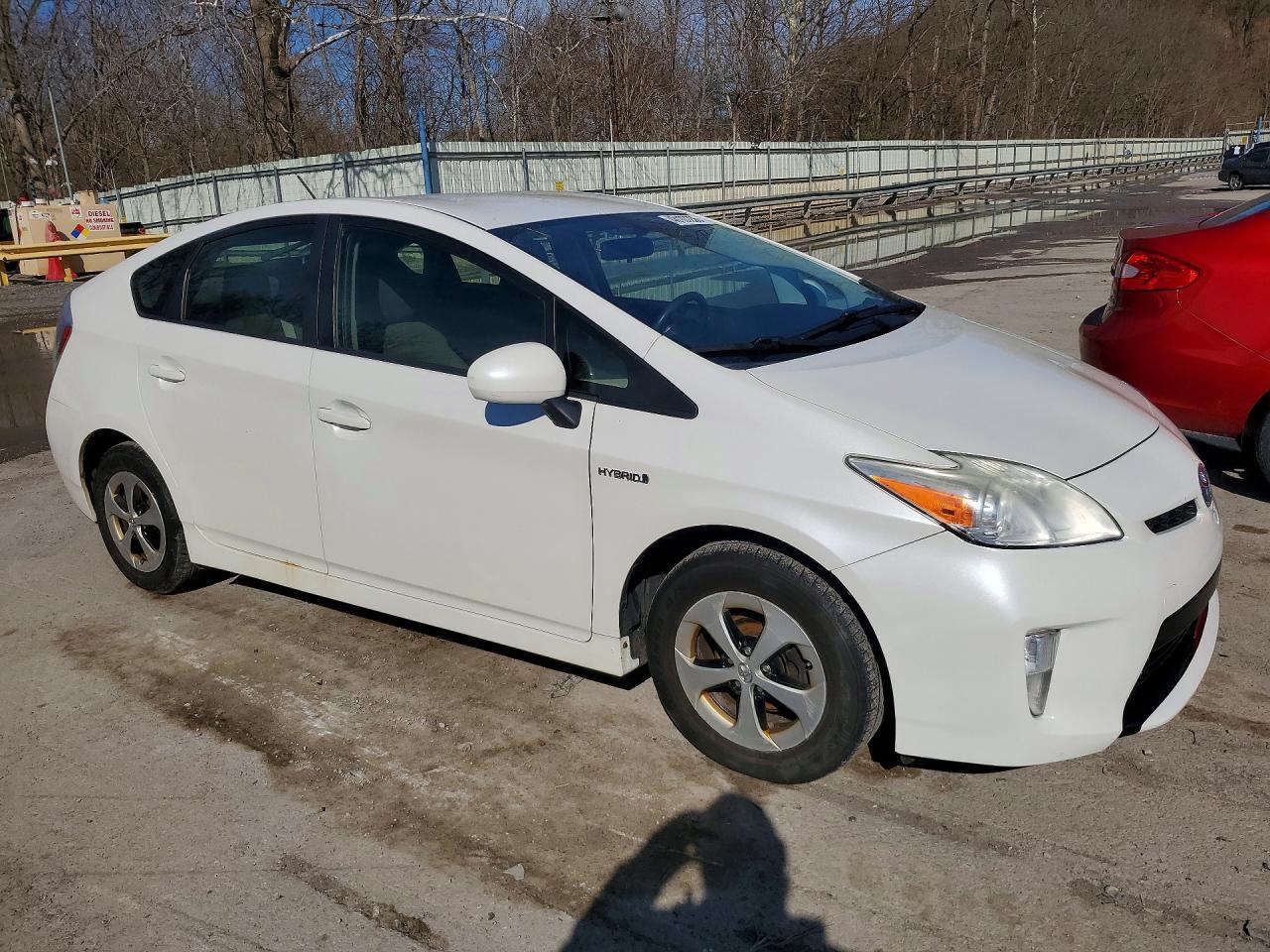 2013 Toyota Prius Three - Фото 4