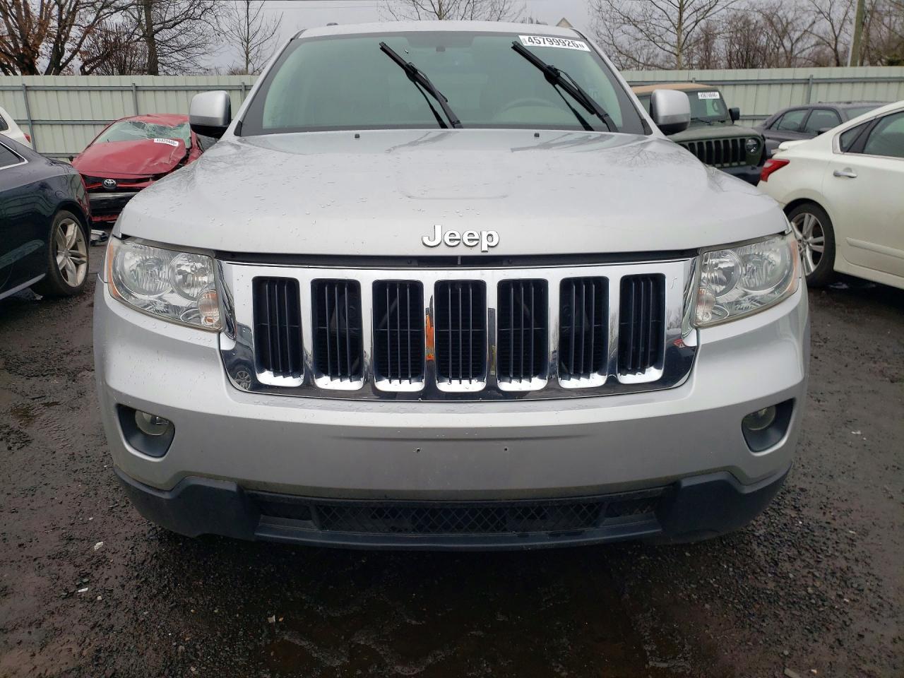 2012 Jeep Grand Cherokee Laredo - Image 5