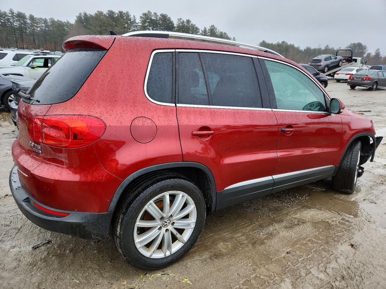 2012 Volkswagen Tiguan S - Фото 3