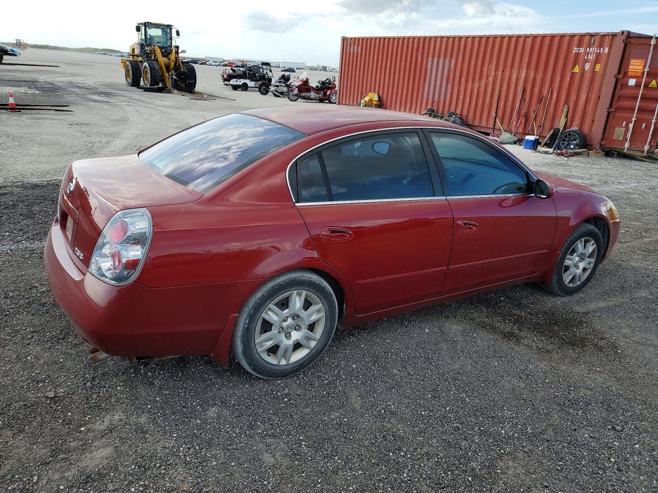 2005 Nissan Altima - Image 3