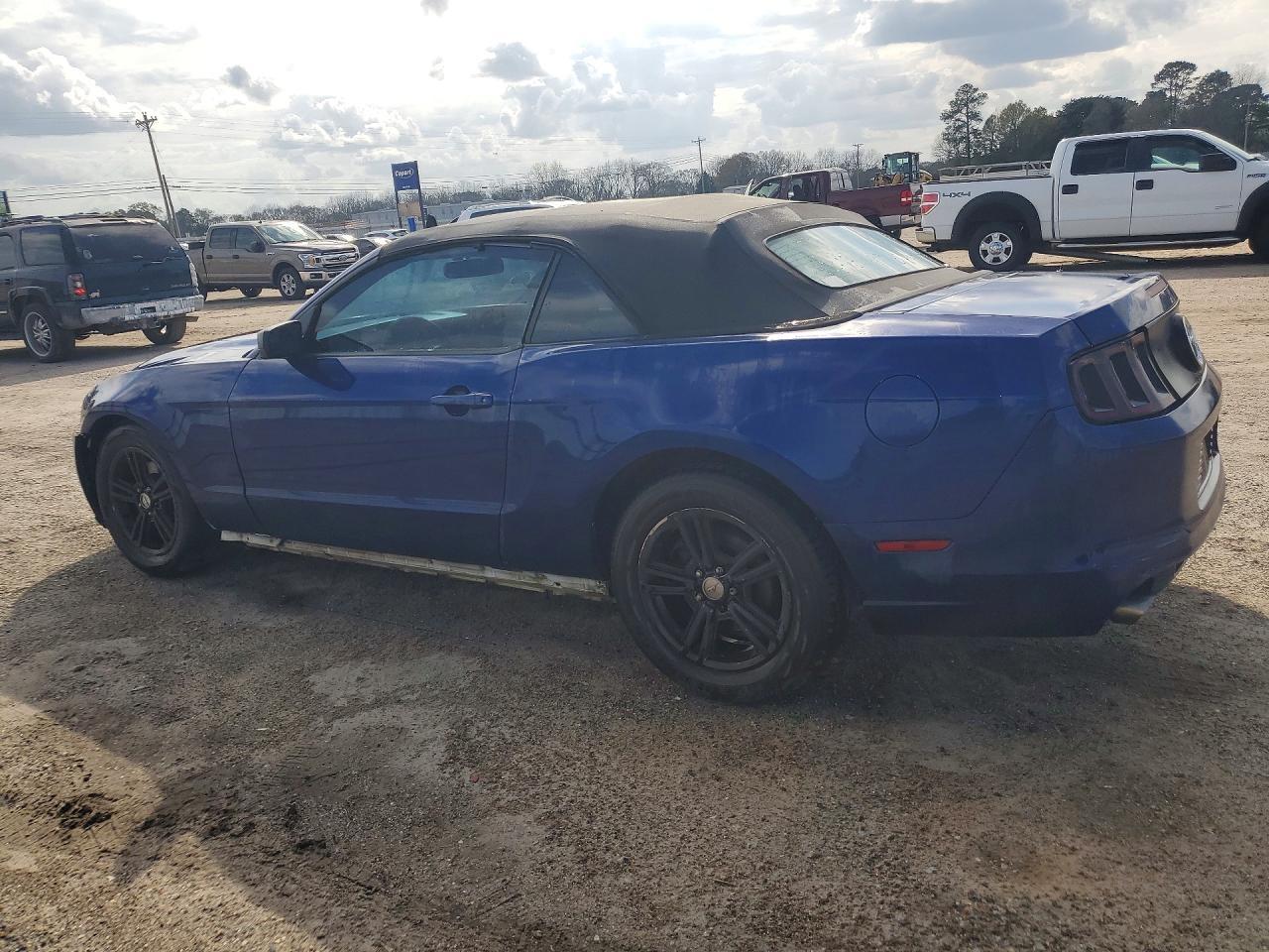 2014 Ford Mustang - Фото 2