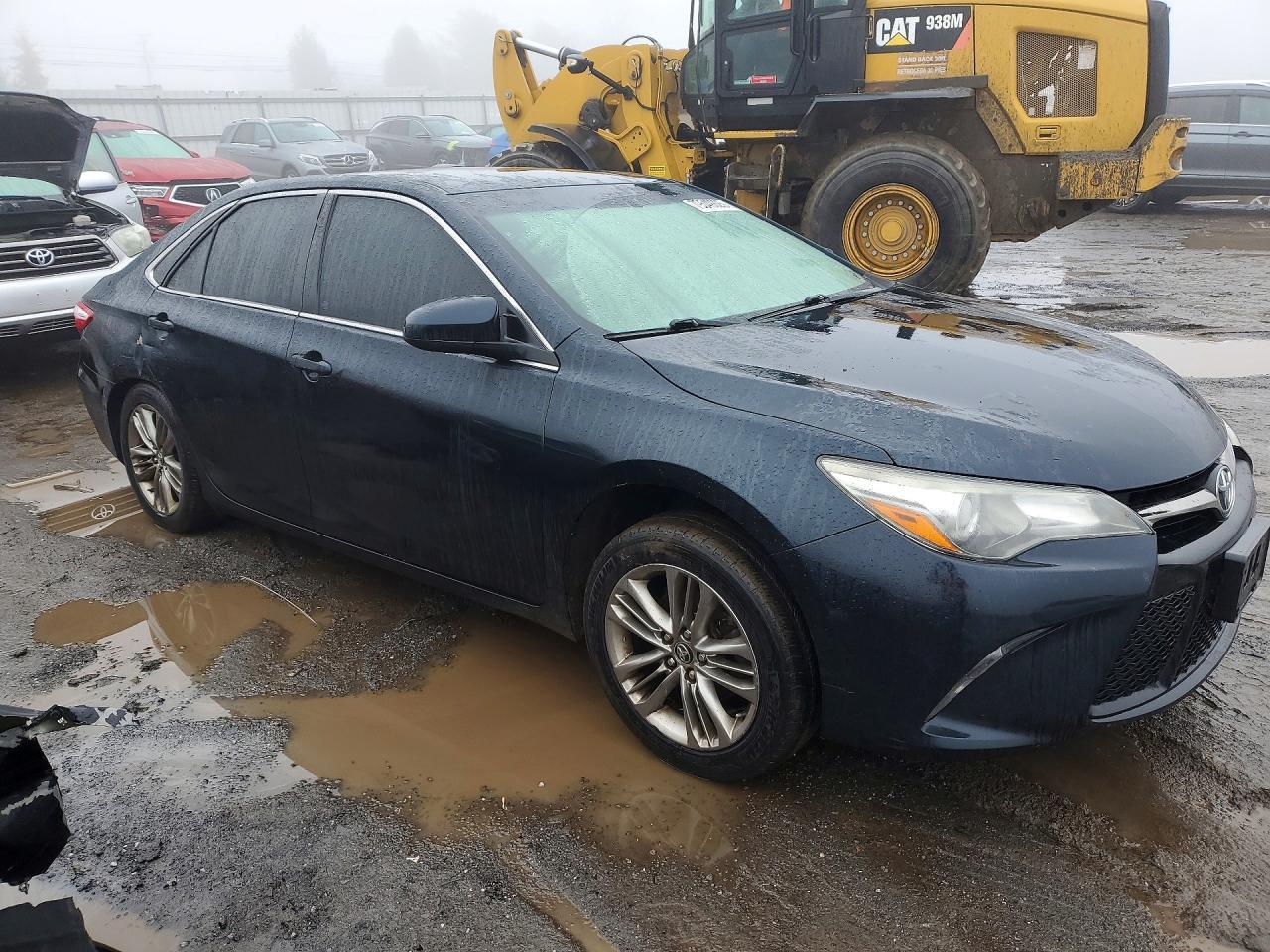 2015 Toyota Camry Se - Фото 4