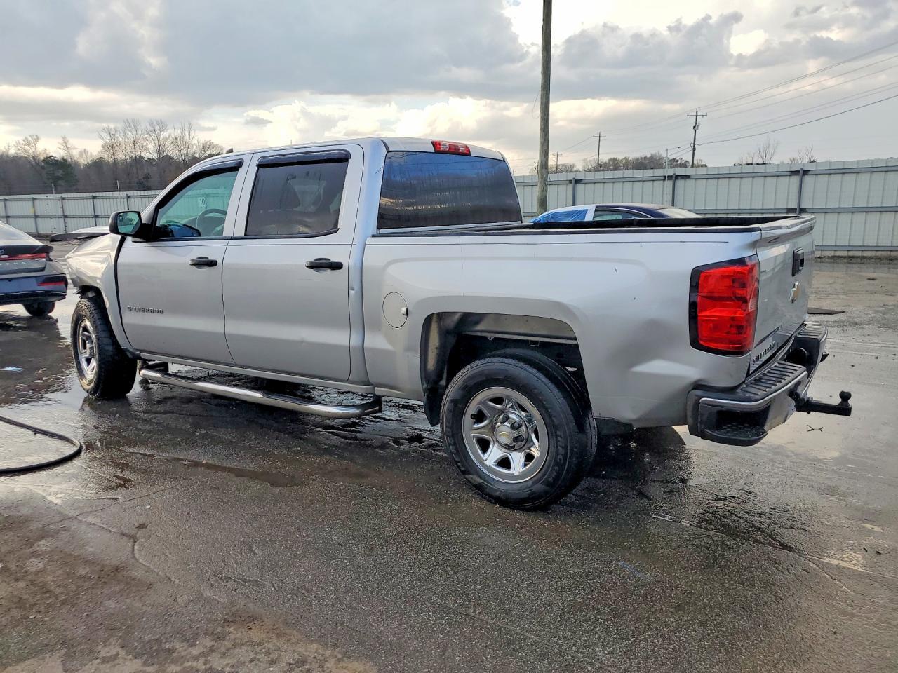 2015 Chevrolet Silverado C1500 - Image 2