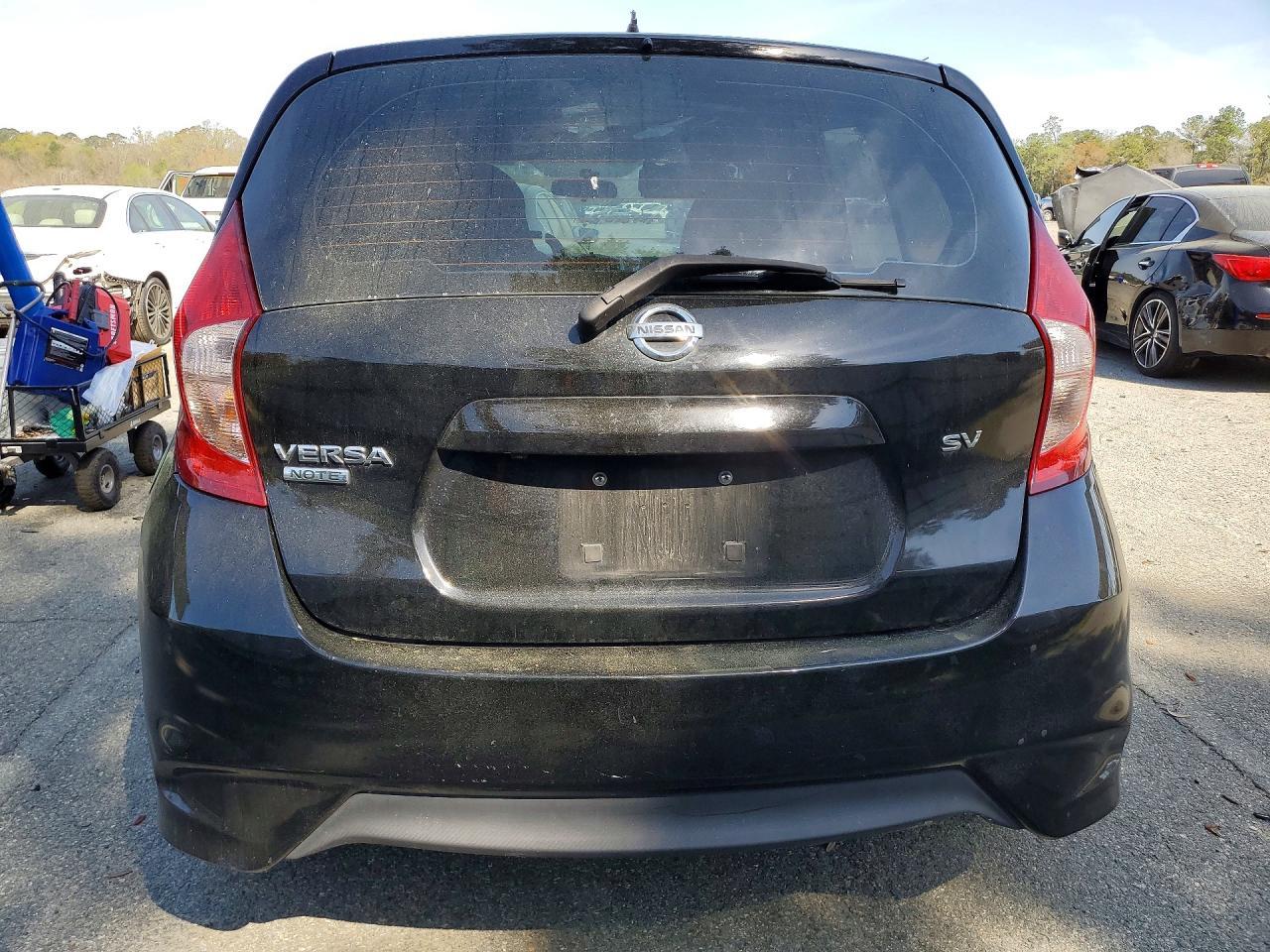 2017 Nissan Versa Note Sv - Image 6