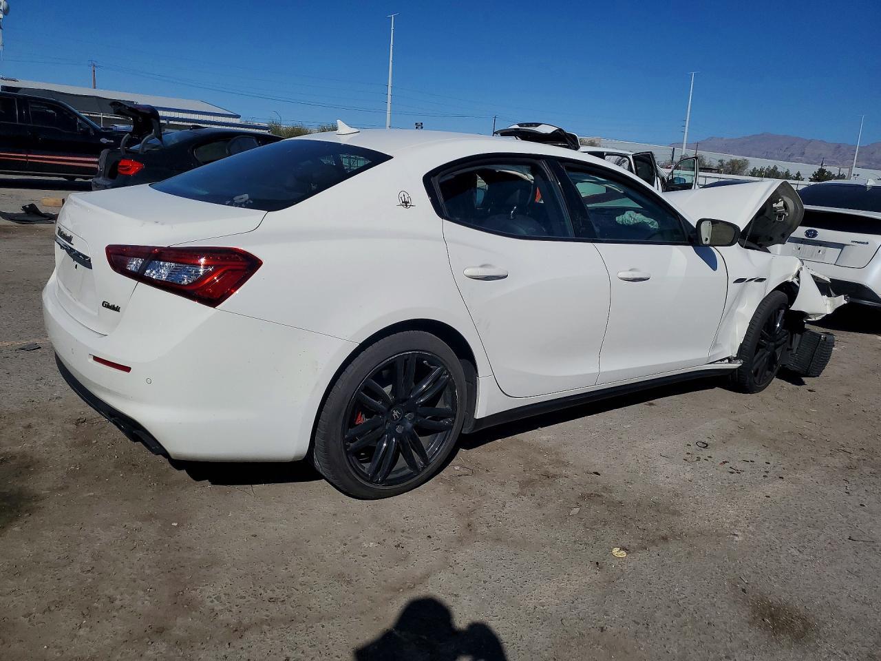 2019 Maserati Ghibli - Image 3