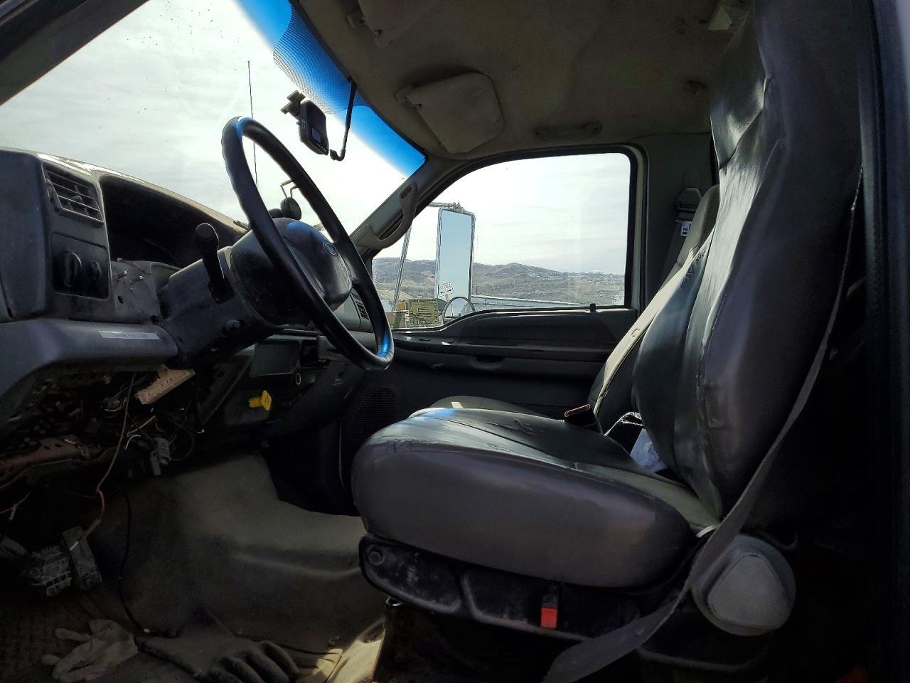 2007 Ford F750 Super Duty Tank Truck - Фото 7
